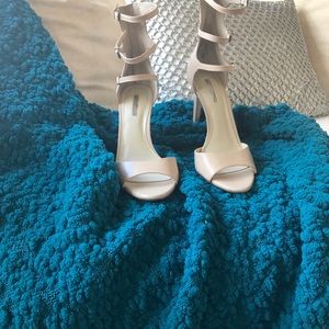 BCBG GENERATION Chevonne Ankle Strap Stiletto 👠